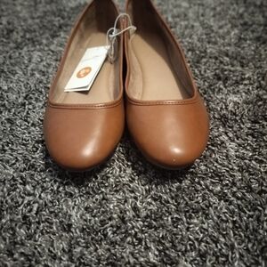 Universal Thread Tan Ballet Flats | Size 9.5 | NWT Comfy Work Shoes